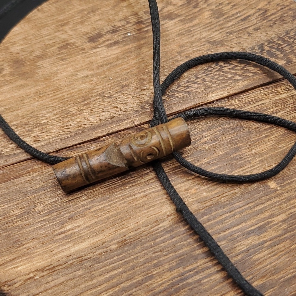 Wooden‎ tiki totem necklace carved N3313